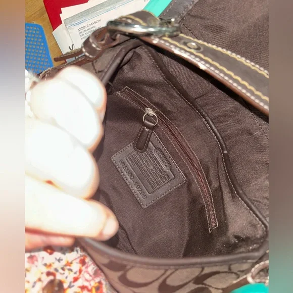 Brown vintage Coach shoulder bag - Picture 4 of 4